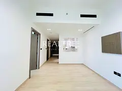 Bright 1BR | Modern Layout | Community View