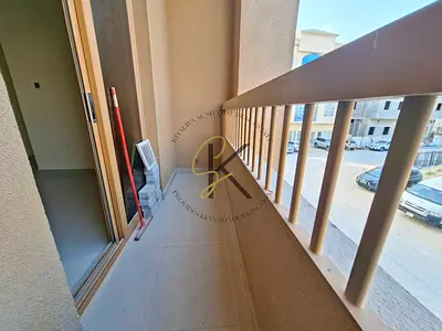 Very big 1.bhk APARTMENT with balcony