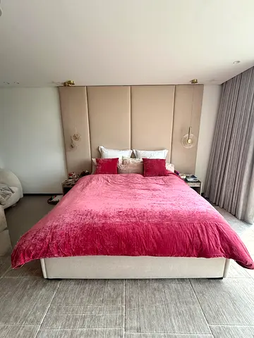 Custom-made, brand new, never used luxurious dark pink bedding