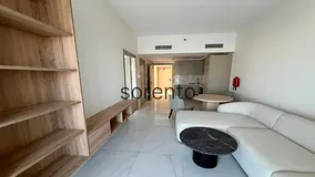 Spacious 1-Bedroom Apartment | Prime Location