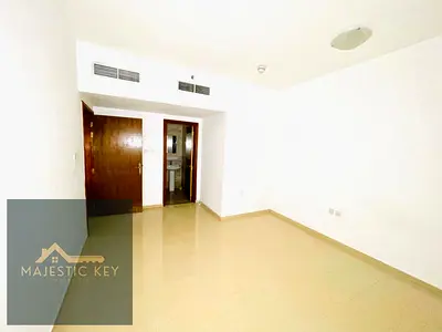 BIGGEST APARTMENT!!2BHK APARTMENT WITH BALCONY AND CENTRALISED AC AND CENTRALISED GAS JUST IN 40k
