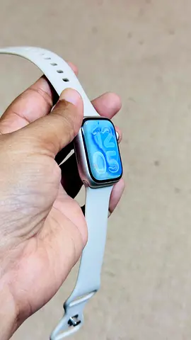 Apple Watch Series 8 GPS 41mm Starlight + 3 Straps 600 AED