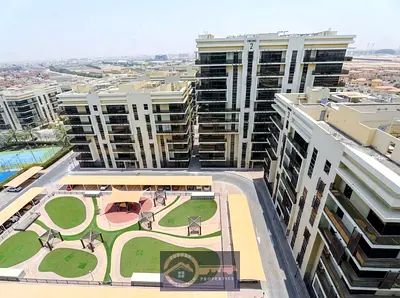 Newly Vacant | Modern Living Amid Nature