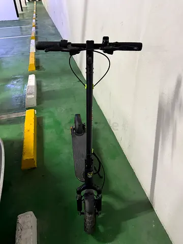 Electric scooter