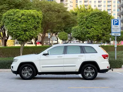 صورة 8 لـ 2011 JEEP GRAND CHEROKEE