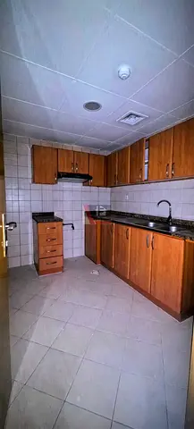 HUGE LAVISH 2BHK CENTRAL AC /GAS CLOSE HALL FULLY FAMILY BULDING &JUST IN 35K* BU DANIQ