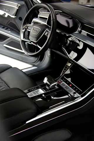 2023 AUDI S8 photo 6