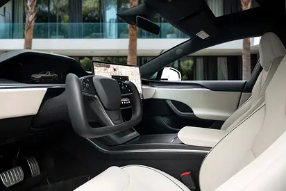 2023 Tesla MODEL S photo 9