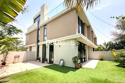 Corner Double Plot | Range Views | DH Specialist