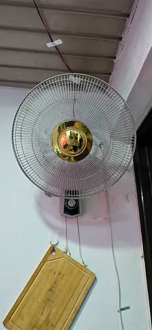 Wall-mounted electric room heater / fan - used, working. Very Good Condition
