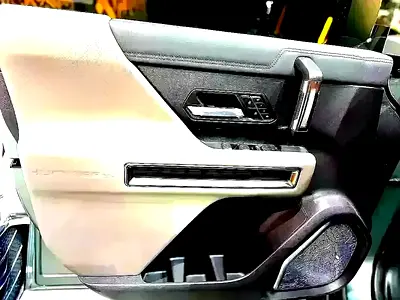 2024 GMC HUMMER 照片 8