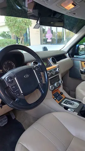 2015 LAND Rover LR4 — фото 6