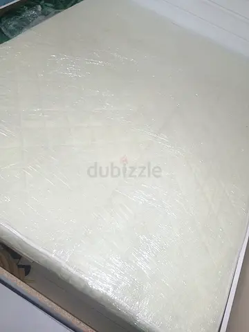 Queen size 180× 200 cm (wrapped) - Good Condition