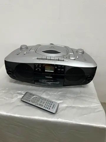 Toshiba Portable CD Cassette Boombox with Remote