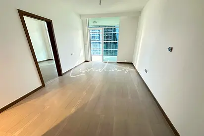 Spacious | Canal View | Vacant