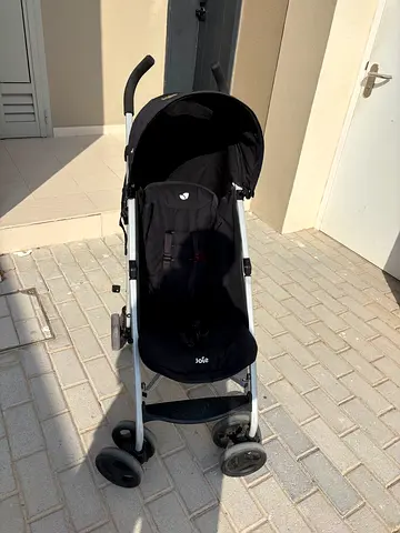 Lightweight Joie umbrella stroller - good condition