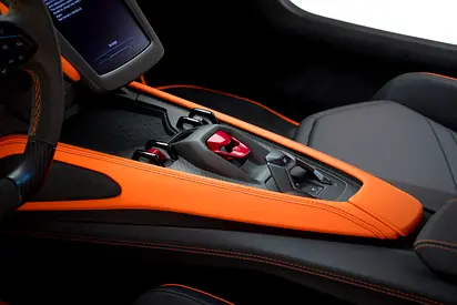 صورة 13 لـ 2024 Lamborghini REVUELTO