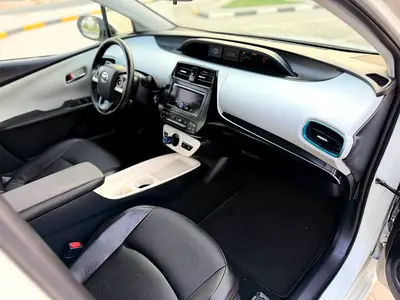 2017 Toyota PRIUS 照片 13