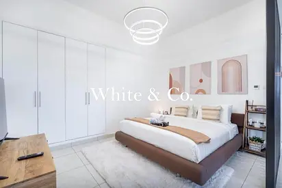 Huge Layout | Fully Furnished | Vacant