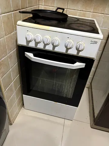 Beko Electric Cooker with Ceramic Hob