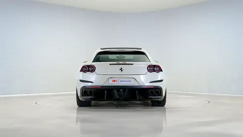 2017 Ferrari GTC4 LUSSO 照片 9