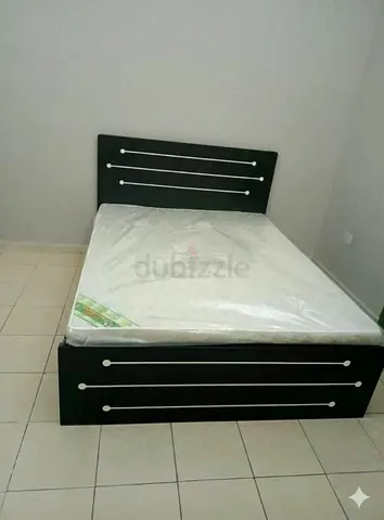 Queen Size Bed MDF including mattress 150x190 cm