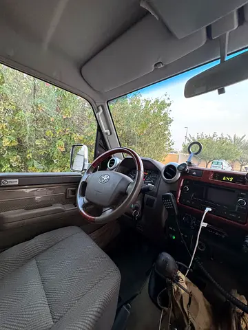 صورة 11 لـ 2015 Toyota LAND CRUISER 70 SERIES