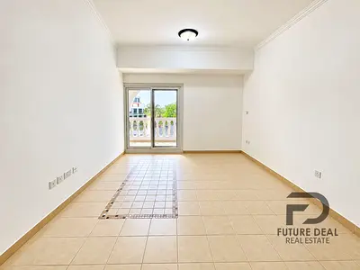 Luxary Unfurnished | Ready to move | Mutiple Cheques | Prime Location