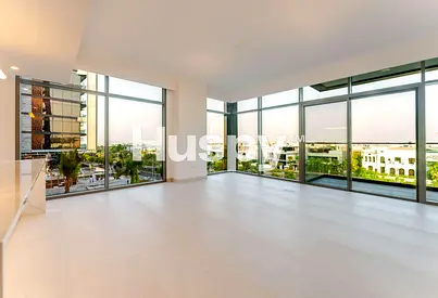 Corner Unit | Vacant | Pool and Villa View