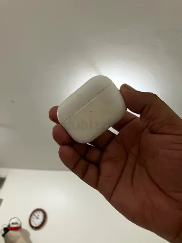 Used Apple AirPods (2nd gen) with Charging Case - Good Condition