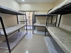 BED SPACE + FREE PARKING – WIFI & DEWA | AED 500–550