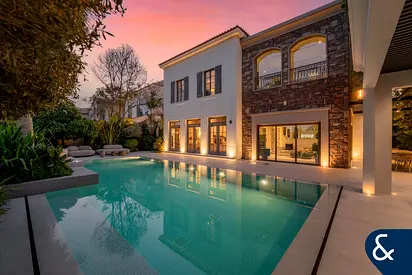 Beautiful Garden with Stunning View over 4 Golf Holes