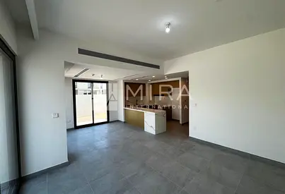 4BR Townhouse | Vacant | Ready To Move In