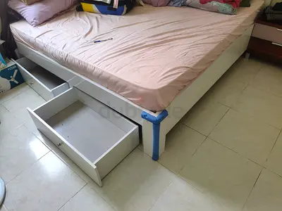 New king size bed from PANHOME
