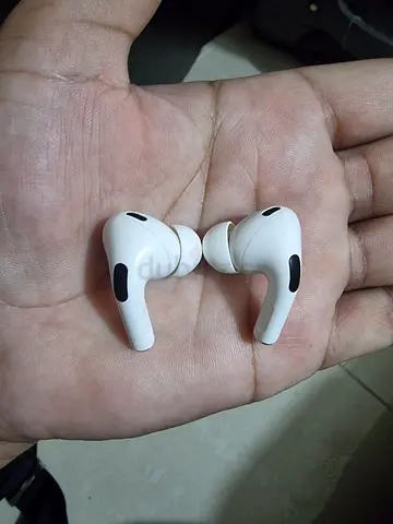 Apple Airpods pro 2 ( just buds )