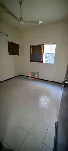 Hot Offir Low price 1Bhk Window Ac Close Hall &Just in 20k*