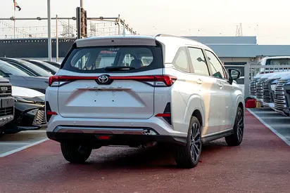 صورة 16 لـ 2025 Toyota VELOZ