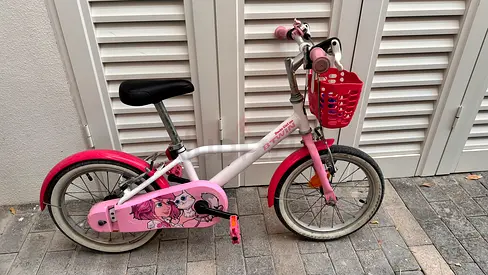 Girl bike