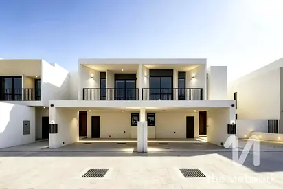 Backing Greenbelt | 3 Beds | Private Garden