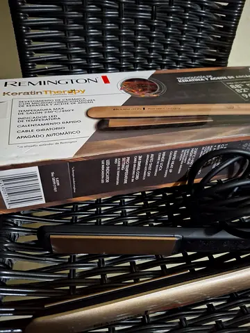 Remington keratin therapy with agran oil straightner