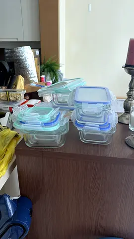 Set of Glass Food Storage Containers with Lids - Multiple Sizes