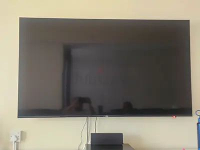 Ikon 65" Wall-Mounted LED TV - Good Working Condition, only single line in panel.