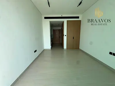 PEDAL COURT VIEW | HIGH FLOOR | VACANT
