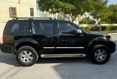 Nissan Pathfinder 2012 LE | GCC Specs | Full Option