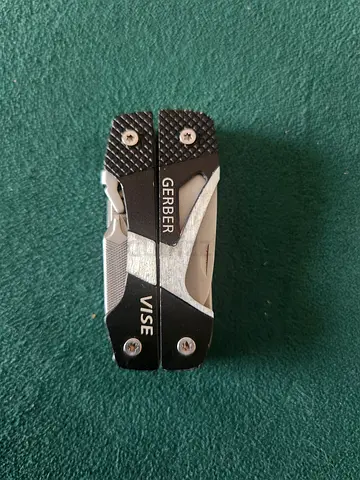 Gerber Vise Pocket Multi-Tool / Mini EDC Keychain Pliers