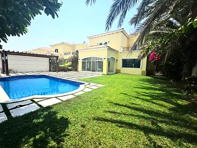 A Must See | 4BR Legacy Large | Perfect Location