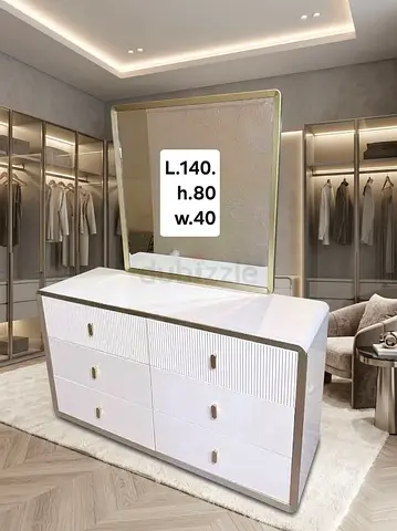 Luxury dresser with mirror available ready to sell
