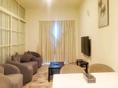 2 BR Fully Furnished Apartment with Chiller Access