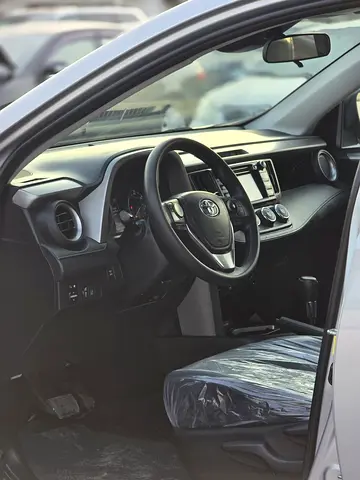 2018 Toyota RAV 4 — фото 7
