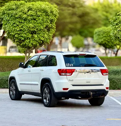 صورة 4 لـ 2011 JEEP GRAND CHEROKEE